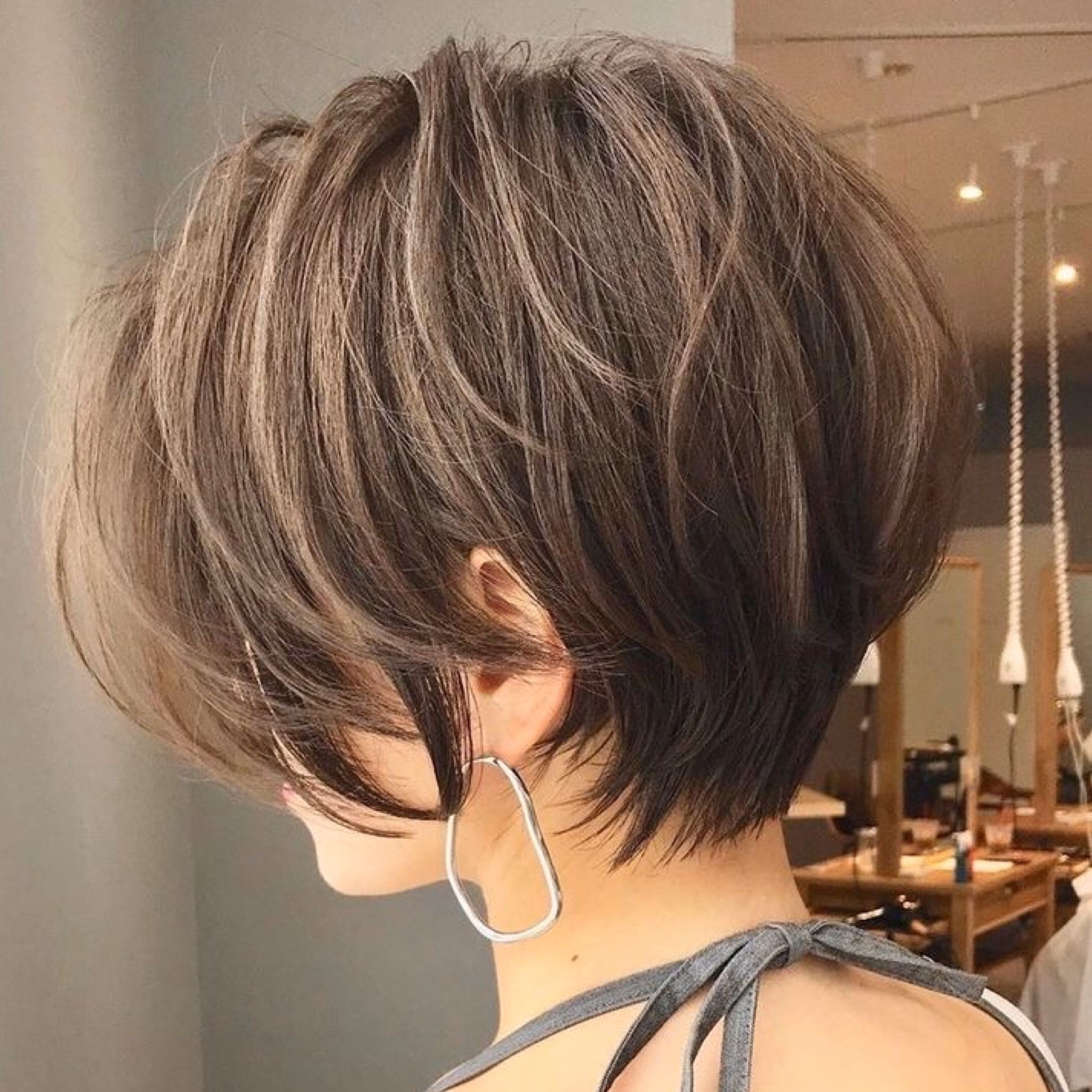 Estilo Bob Cut com nuca batida - Tendência em Aracaju